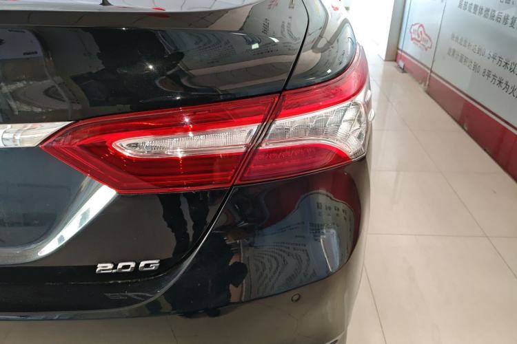 Used Toyota Camry 2021 2.0G Luxury Edition
