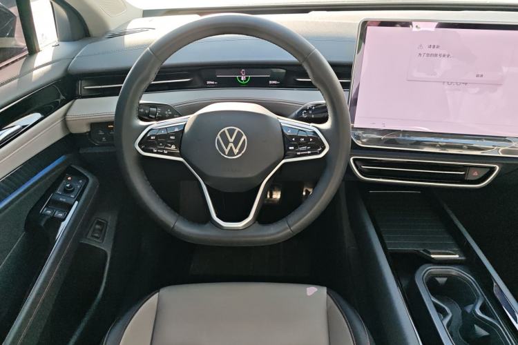 Used Volkswagen ID.7 VIZZION 2024 AIR model Steering Wheel