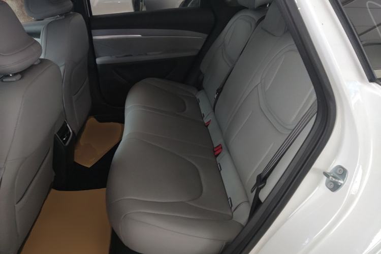 Used XPeng MONA M03 2025 600 with Ultra-Long Range Max Left Rear Seat