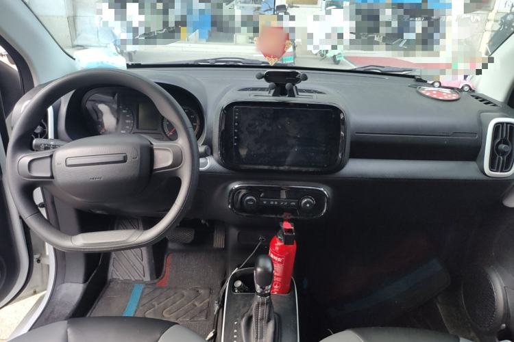 Used Roewe Clever 2022 311km QiQi BoBo Edition Center Console