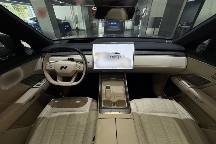 Used ONVO Luxeed L90 2025 Model—Ultra Six-Seater Version
