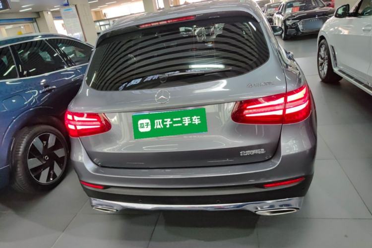 Used Mercedes-Benz GLC 2016 GLC 260 4MATIC Luxury Model Rear