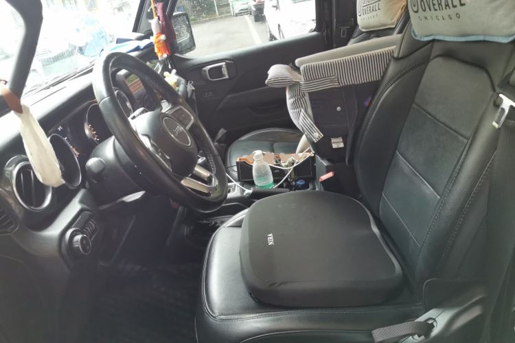 Used Jeep Wrangler 2021 2.0T Sahara Four-Door Edition Left Front Seat