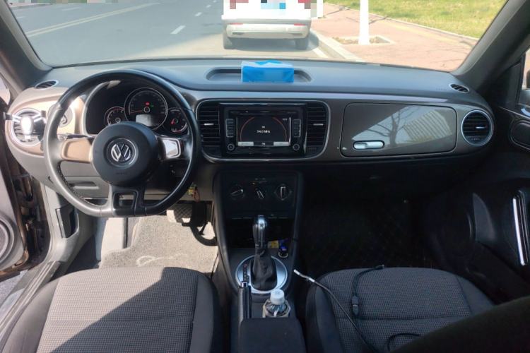 Used Volkswagen Beetle 2014 1.2TSI Fashion Edition Center Console