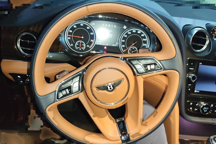 Used Bentley Bentayga 2018 4.0T V8