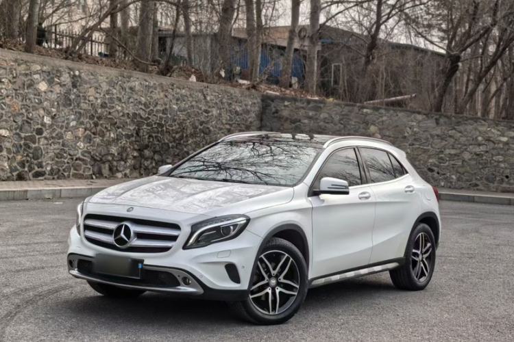 Used Mercedes-Benz GLA 2015 GLA 220 4MATIC Fashion Model Exterior 1