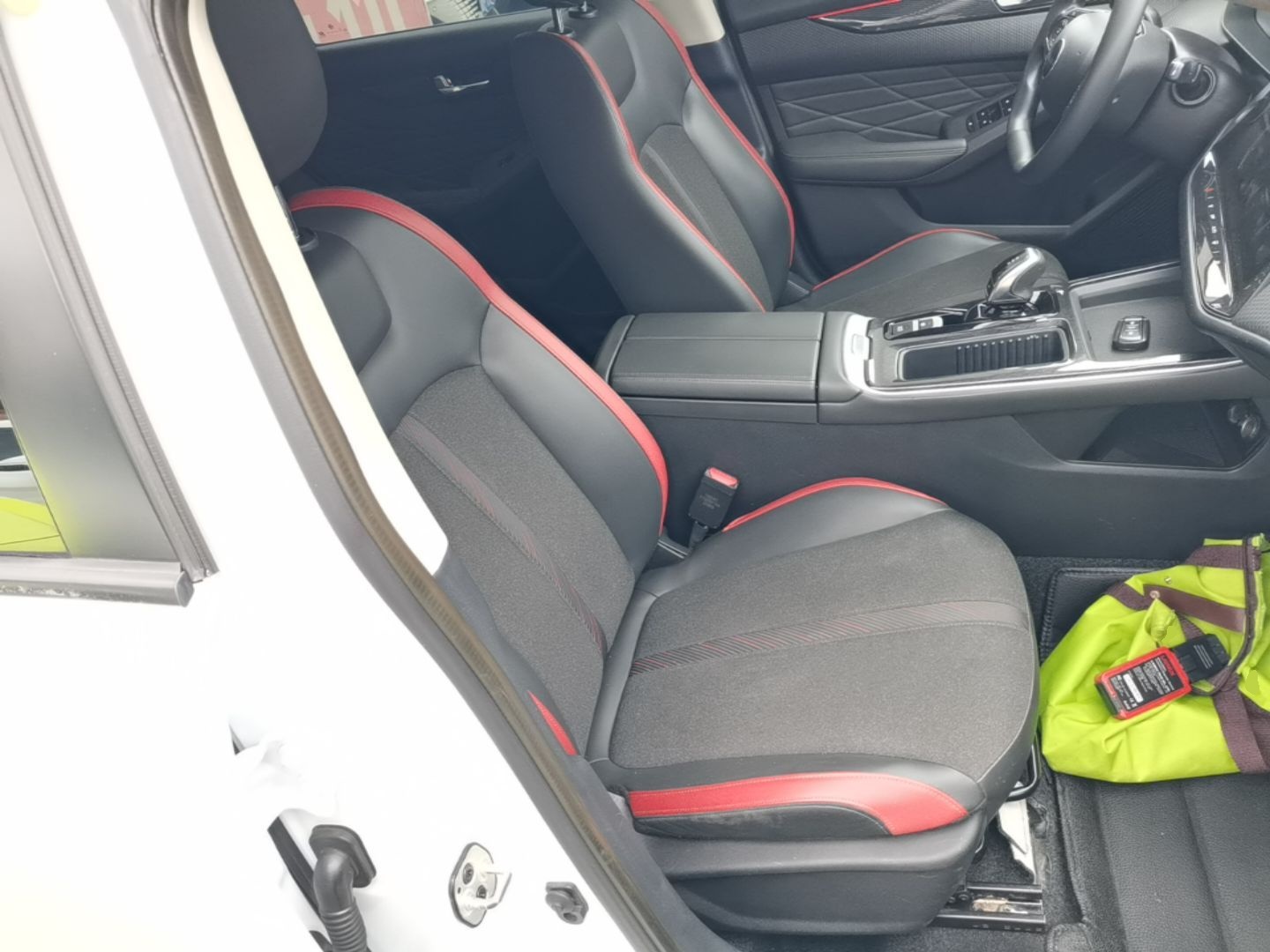 Dongfeng Aeolus Yixuan MAX 2023 1.5T Super-Powered Dad Edition — снимка 19
