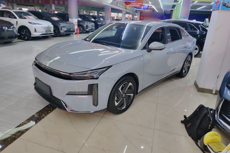 Used Geely Galaxy L6 2024 125km PLUS Dragon Edition