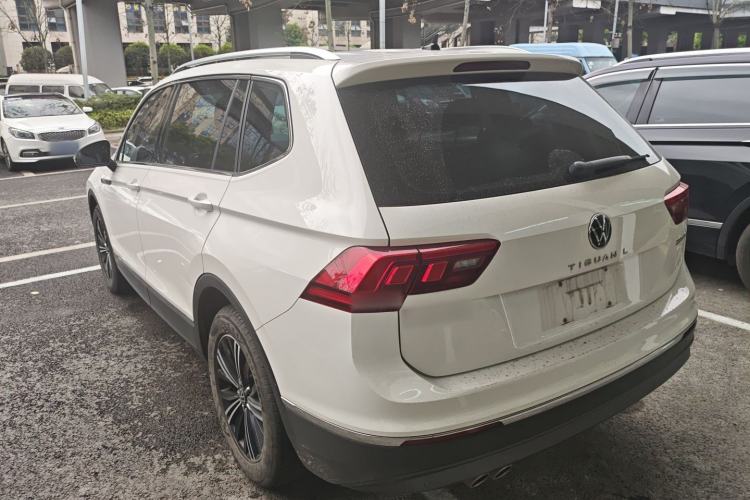 Used Volkswagen Tiguan L 2021 330TSI Automatic Two-Wheel Drive Smart Edition
