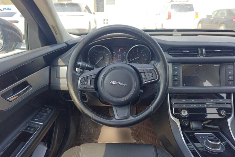 Used Jaguar XFL 2017 XFL 2.0T 200PS Windflower Edition

