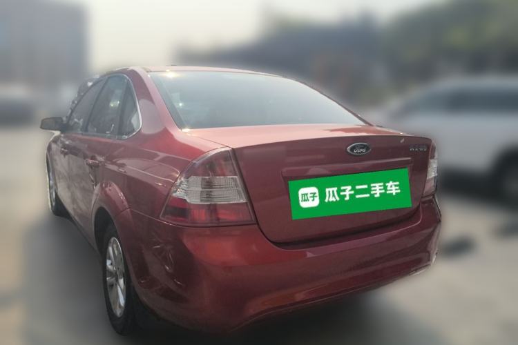 Used Ford Focus 2012 Sedan Classic 1.8L Automatic Base Model