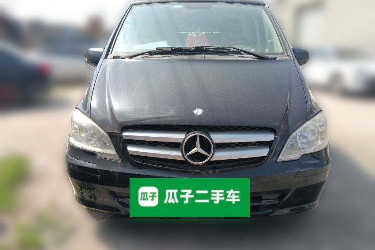 Used Mercedes-Benz Vito 2011 2.5L 7-seater executive version Front
