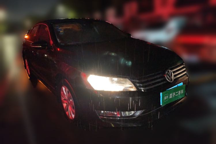 Used Volkswagen Passat 2014 1.8TSI DSG Prestige Edition Front Right 45 Deg