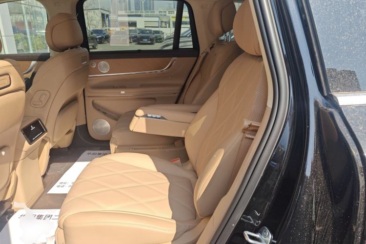 Used Hima AITO M9 2025 Extended-Range Ultra Version 52 kWh 6-Seater Left Rear Seat