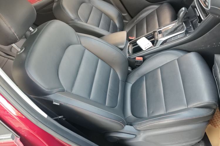 Used MG HS 2018 20T Automatic Two-Wheel Drive Hormone Dynamic Edition China V Standard Right Front Seat