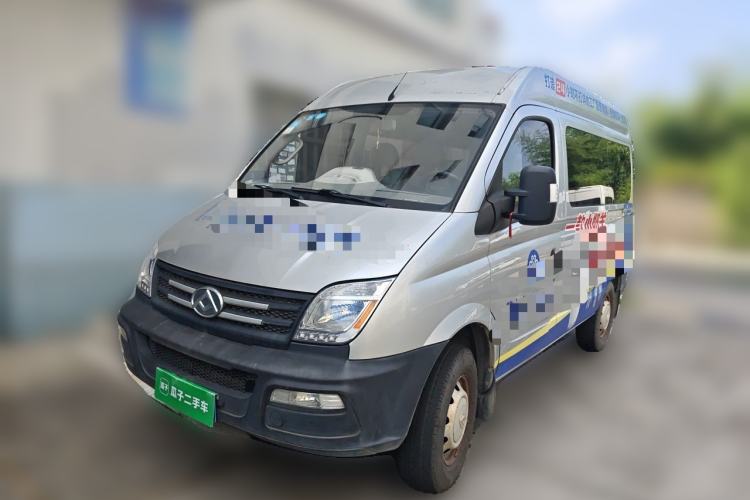 Used SAIC MAXUS Xintu V80 2019 2.5T Classic Model 6-Speed Manual – Aoyuntong Modified Version Short Wheelbase Ultra-Low Roof 5/6 Seats Guazi used car, China used car export, Used car for sale, Used  cars, Cheapest cars for sale