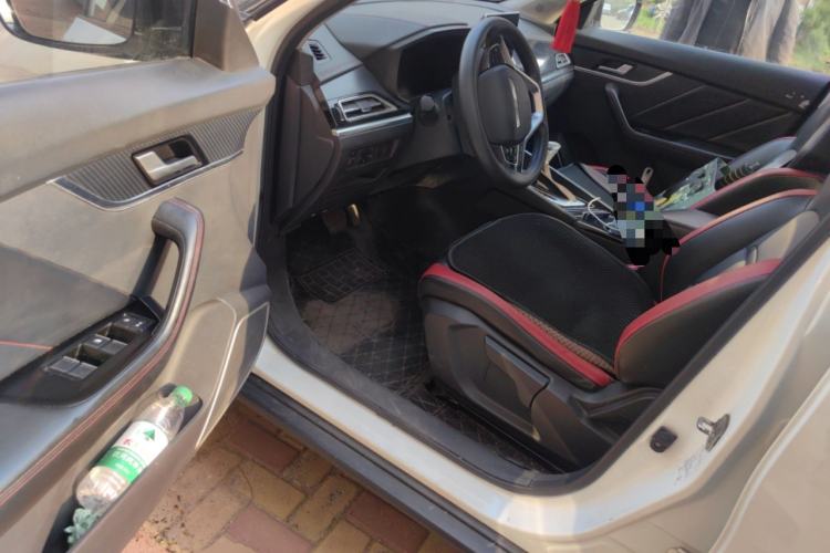 Used Venucia T60 2020 1.6L CVT Smart Drive Version China VI Standard
