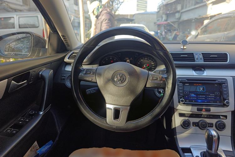 Used Volkswagen Magotan 2015 1.8TSI Advanced Model Steering Wheel