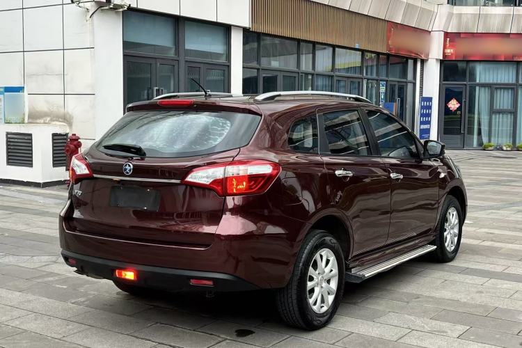 Used Venucia T70 2016 1.6L Manual Ruixing Edition
