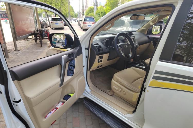 Used Toyota Prado 2015 2.7L Automatic Standard Edition Driver Seat
