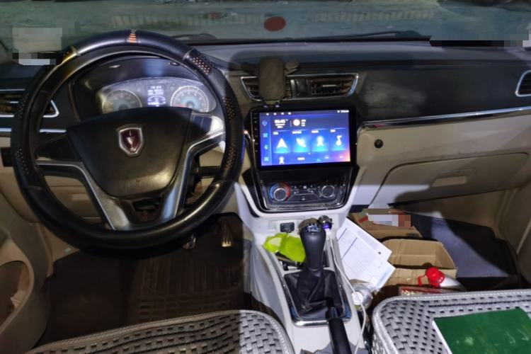 Used Jinbei New Hiace X30L 2016 1.5L Wealth Edition DLCG14 Center Console