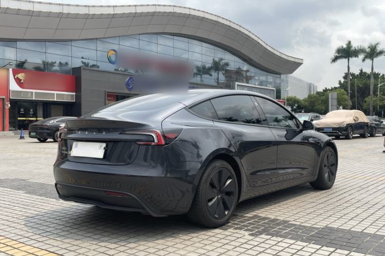 Used Tesla Model 3 2025 Rear-Wheel-Drive Version Exterior 4