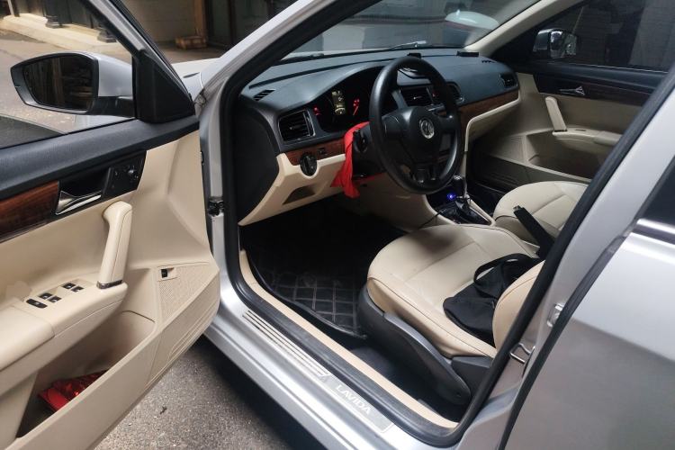 Used Volkswagen Lavida 2013 Restyled Classic 1.6L Automatic Comfort Edition