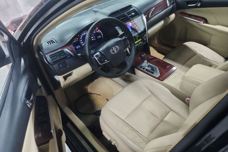 Used Toyota Camry 2013 2.0G Comfort Edition
