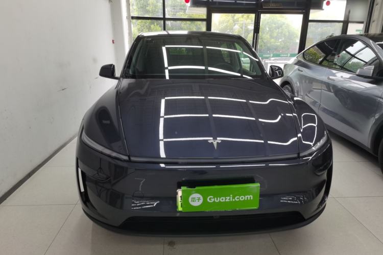 Used Tesla Model Y 2025 Rear-Wheel Drive First Edition Front