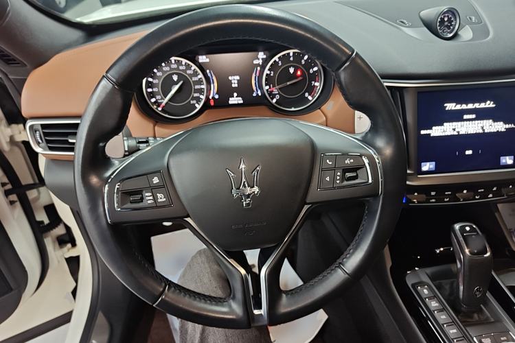 Used Maserati Levante 2021 3.0T Standard Edition Steering Wheel