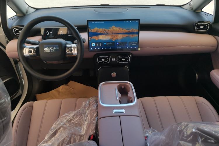 Used AION UT 2025 330 Starlight Edition
