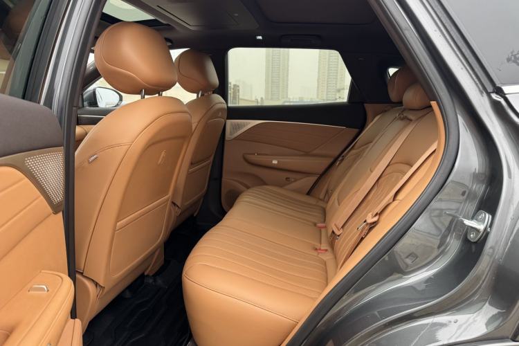 Used Dongfeng Aeolus L8 2025 Model 185KM Dream Edition Interior 2