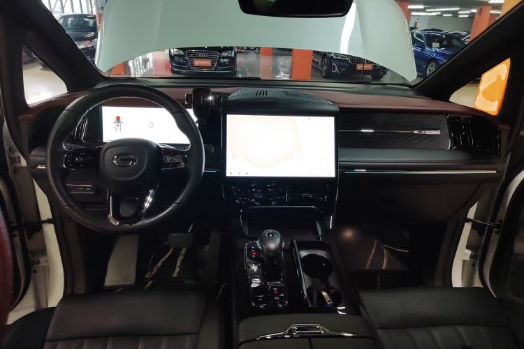 Used GAC Trumpchi M8 2023 Zongshi Series Dual-Motor Supreme Edition