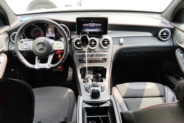 Used Mercedes-Benz GLC AMG 2017 AMG GLC 43 4MATIC Special Edition Center Console