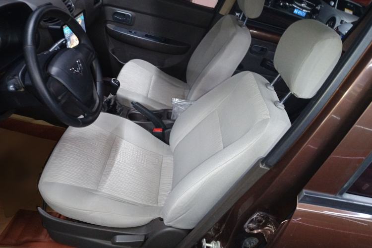 Used Wuling Hongguang 2015 1.5L S Base Model China IV Left Front Seat