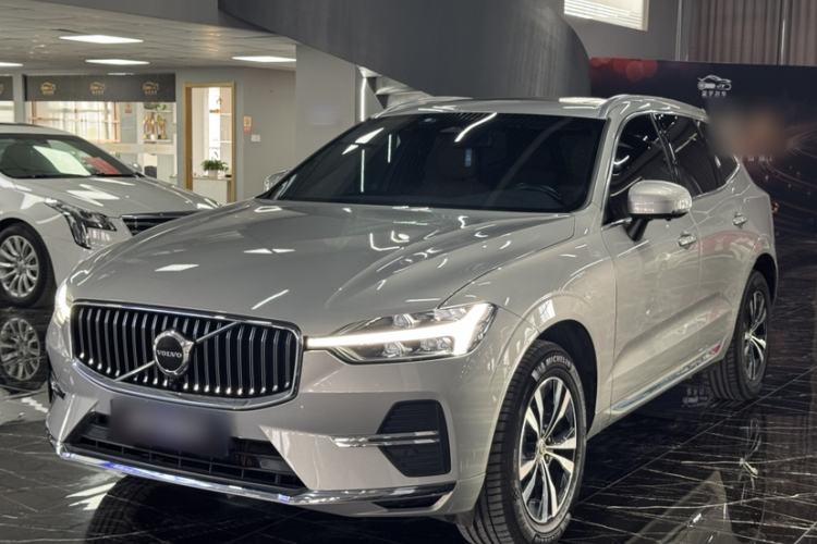 Used Volvo XC60 2023 B5 4x4 Smart Luxury Edition