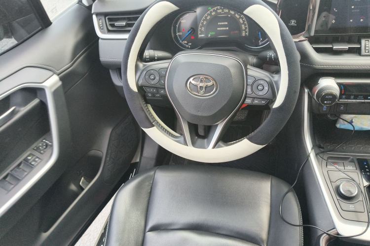 Used Toyota RAV4 2022 Dual-Engine 2.5L E-CVT Four-Wheel Drive Elite Plus Edition Steering Wheel