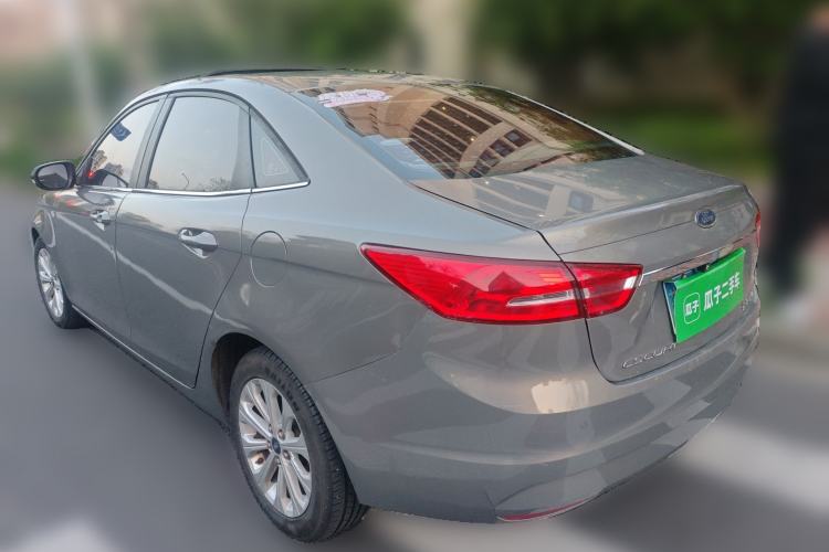 Used Ford Escort 2015 1.5L Manual Fashion Edition