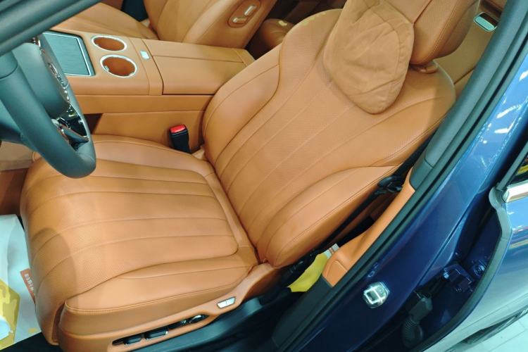 Used Hima AITO M7 2026 Model Range-Extending Ultra All-Wheel Drive 5-Seater Version Left Front Seat