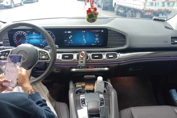 Used Mercedes-Benz GLE 2020 Restyled GLE 350 4MATIC Fashion Edition Center Console