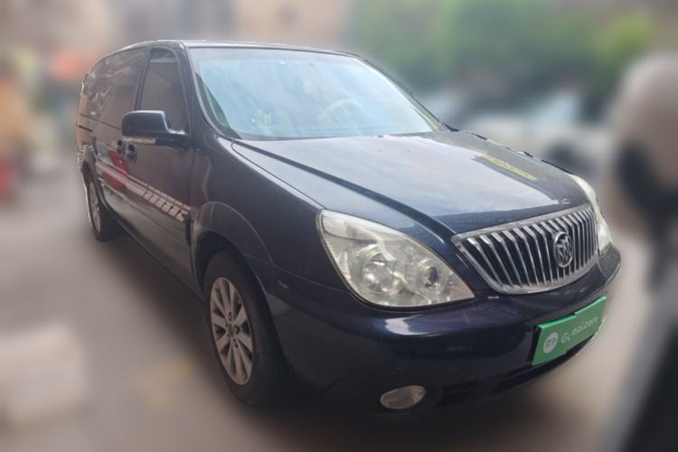 Used Buick GL8 2014 2.4L Classic Edition Front Right 45 Deg