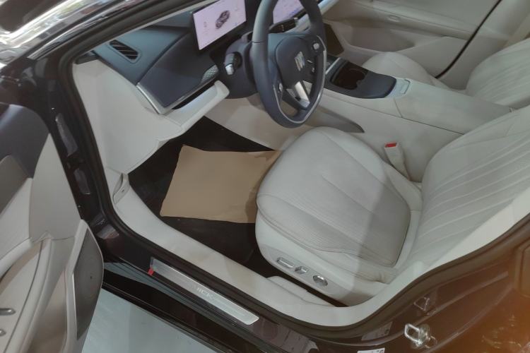 Used Buick L7 2025 Model Luxury Leisure Smart Driving Edition
