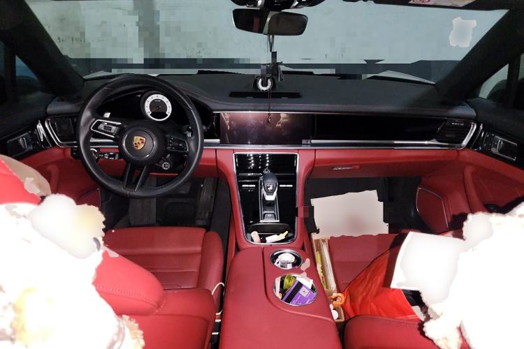 Used Porsche Panamera 2023 Panamera Executive Long Wheelbase 2.9T Center Console