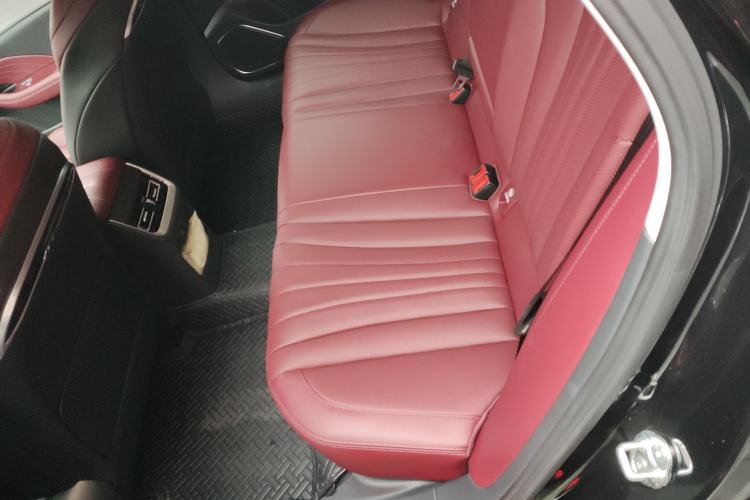 Used Hongqi H5 2025 1.5T DCT Qiyun 500 000th Unit Commemorative Edition
