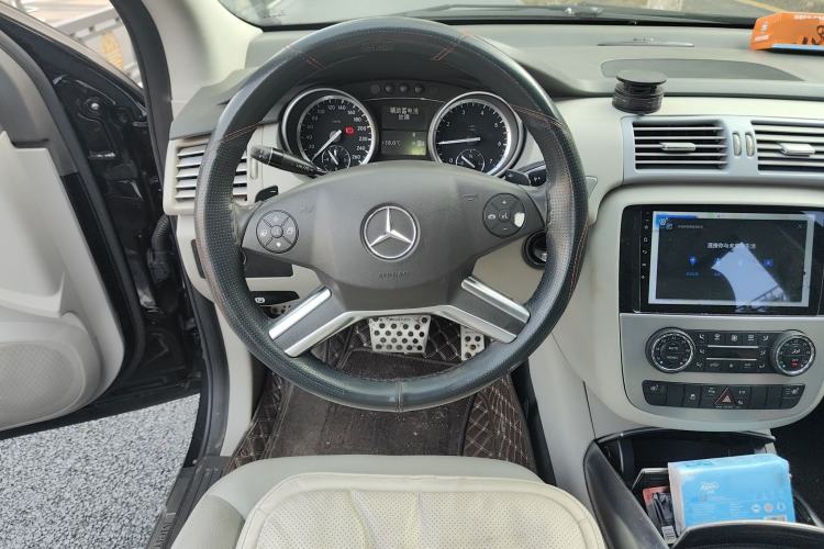 Used Mercedes-Benz R-Class 2011 R 300 L Business Model