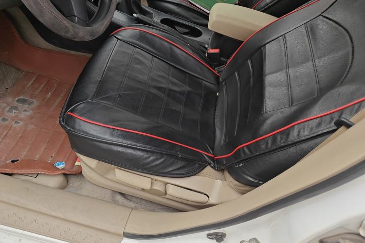 Used Bestune B50 2012 1.6L manual fashion version
