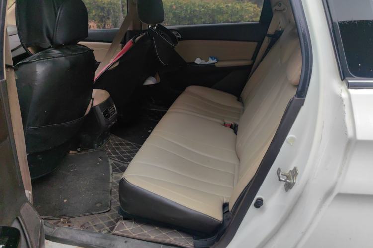 Used Baojun 310W 2017 1.5L Manual Fashion Model China V