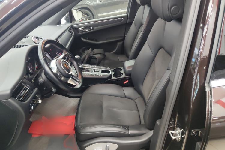 Used Porsche Macan 2018 Macan 2.0T Left Front Seat