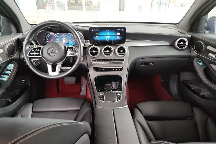 Used Mercedes-Benz GLC Coupe 2020 GLC 300 4MATIC Coupe SUV Center Console