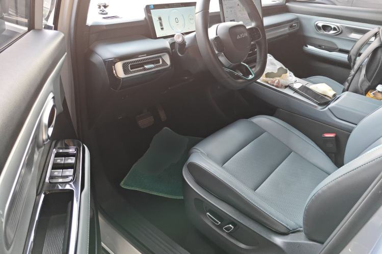 Used AION Y 2023 Younger Star Edition